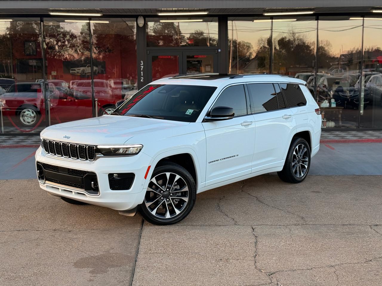 Jeep Grand Cherokee L Overland 4WD 2023