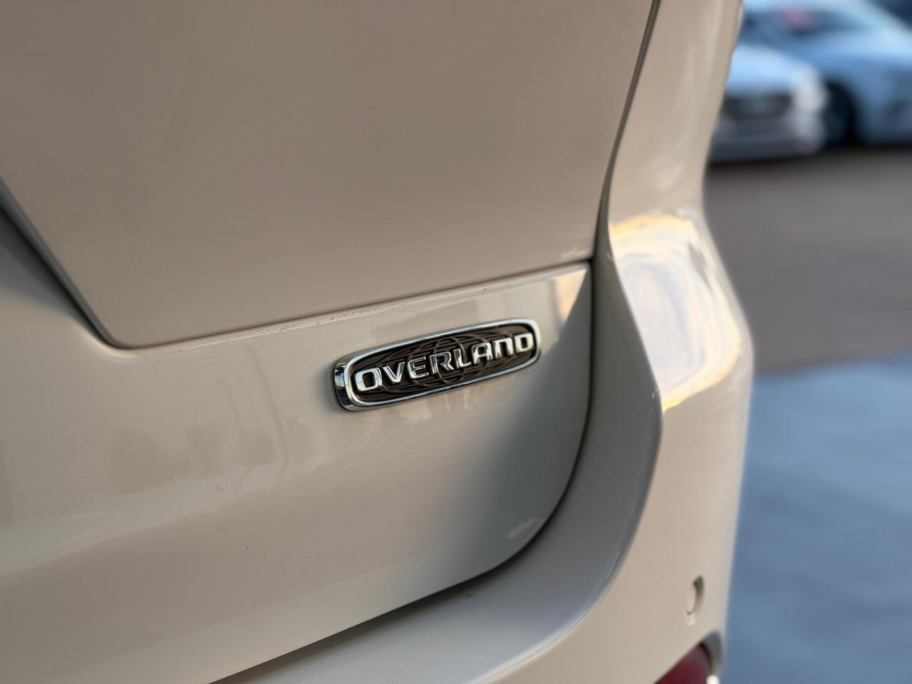 Jeep Grand Cherokee L Overland 4WD 2023