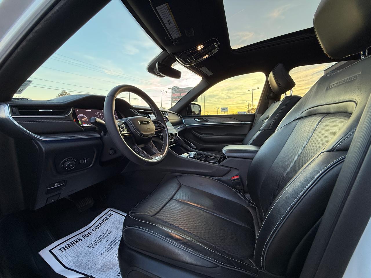 Jeep Grand Cherokee L Overland 4WD 2023