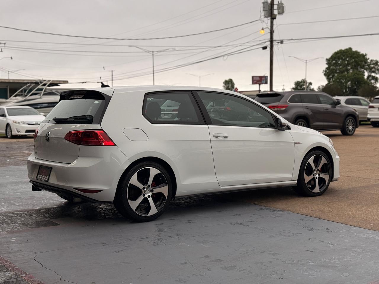 Volkswagen GTI S 6M 2-Door 2016