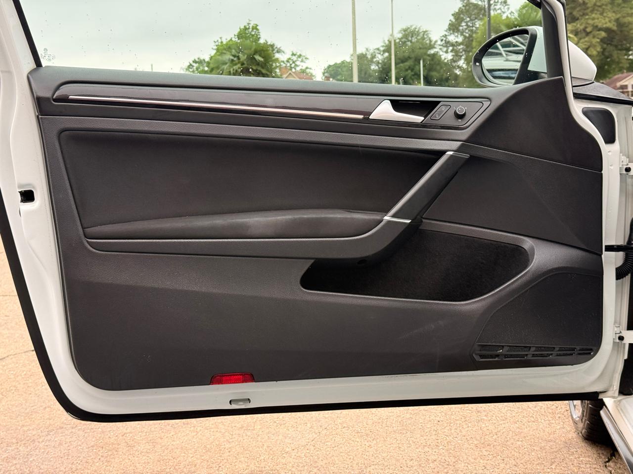 Volkswagen GTI S 6M 2-Door 2016