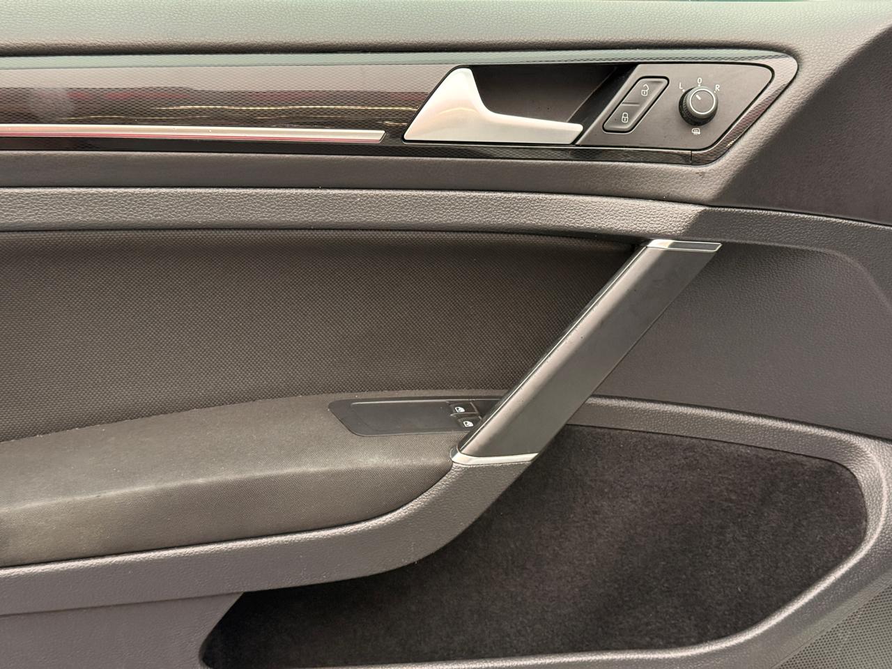 Volkswagen GTI S 6M 2-Door 2016