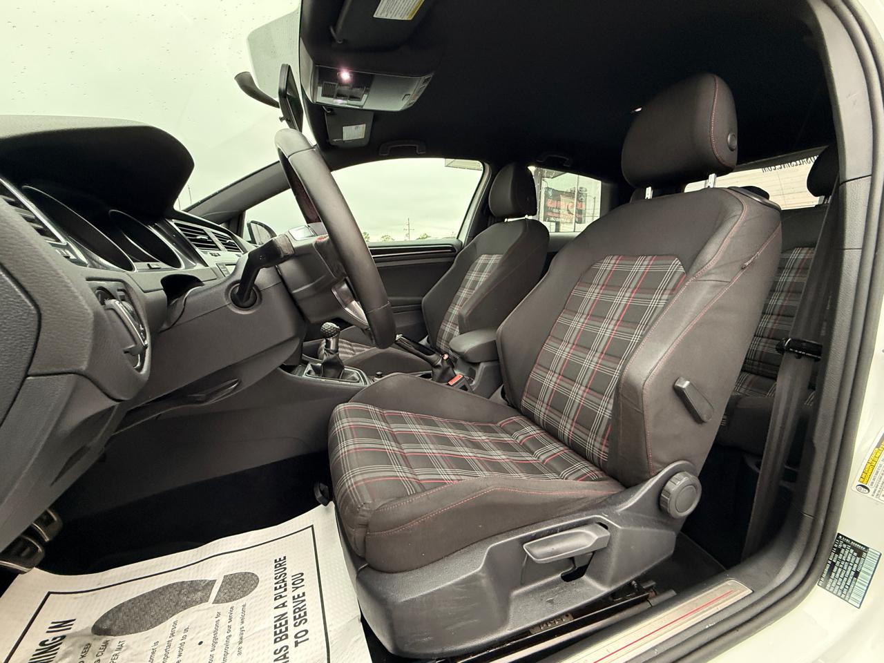 Volkswagen GTI S 6M 2-Door 2016