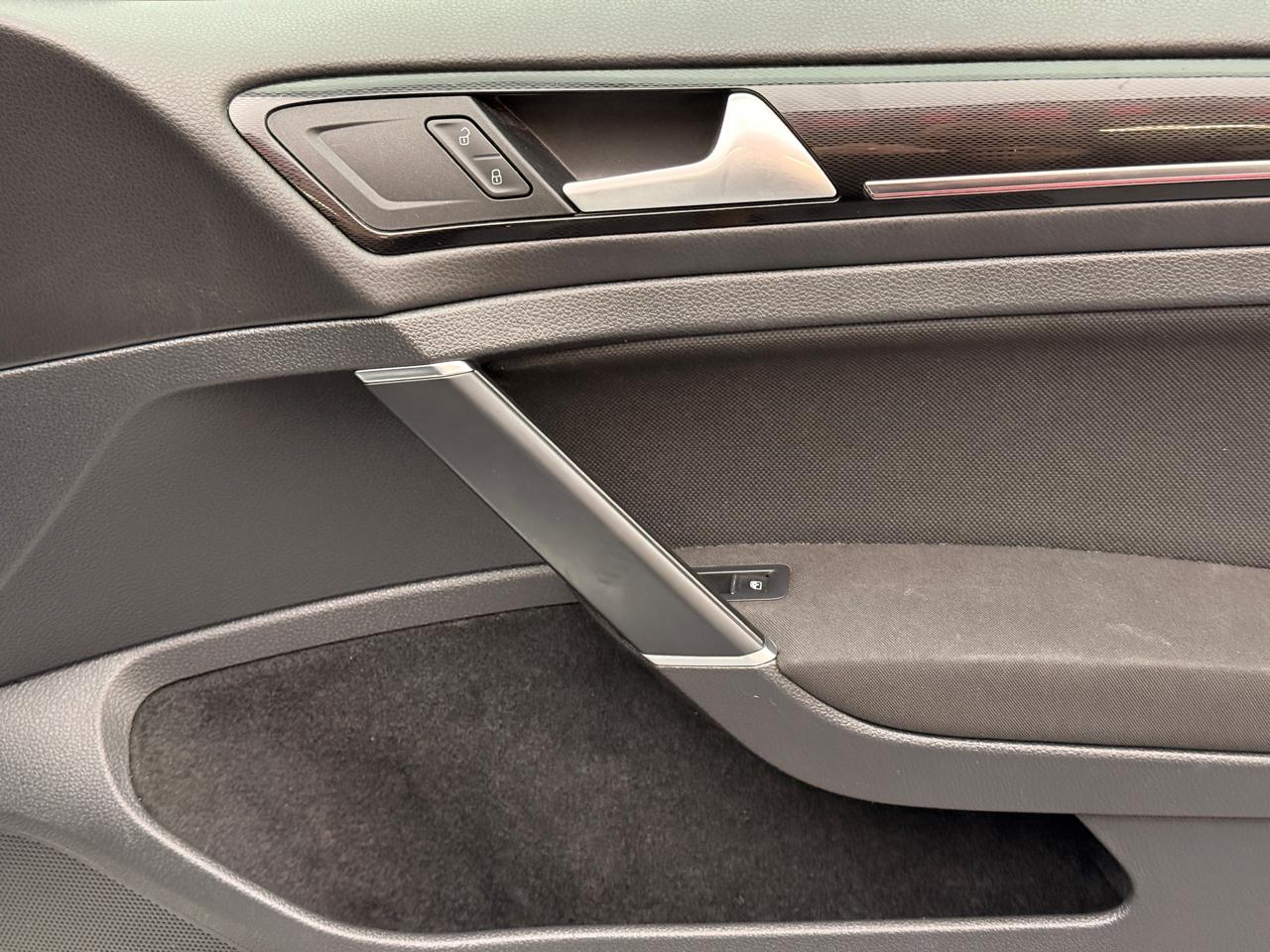 Volkswagen GTI S 6M 2-Door 2016