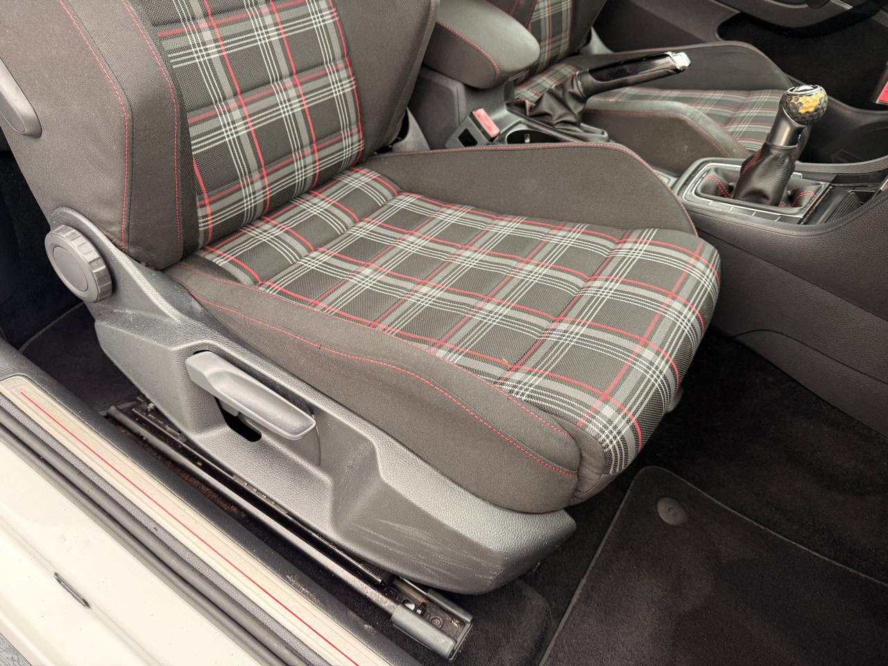 Volkswagen GTI S 6M 2-Door 2016