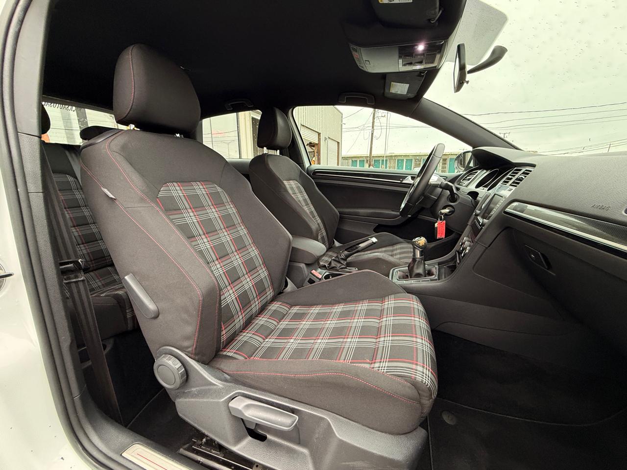 Volkswagen GTI S 6M 2-Door 2016