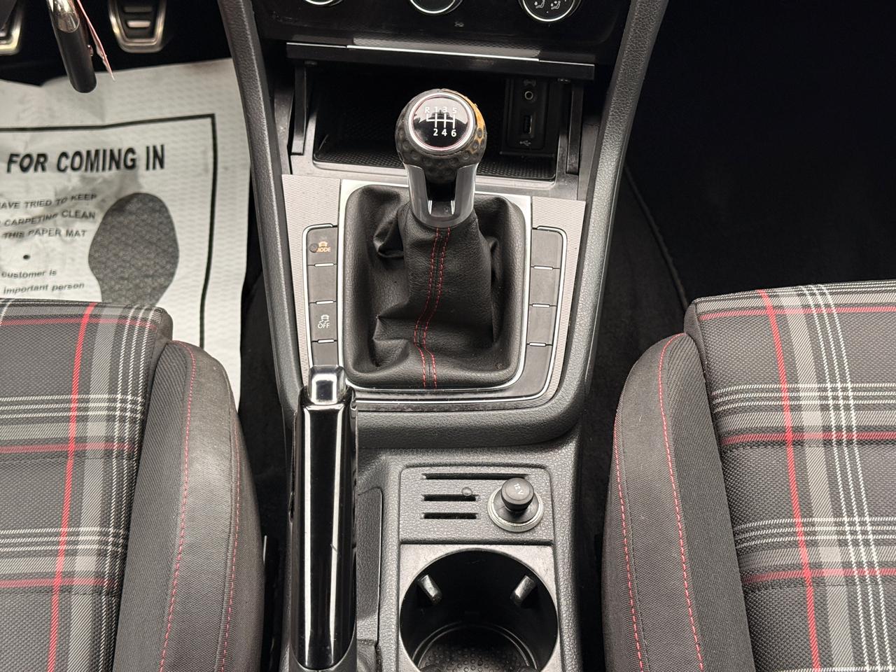 Volkswagen GTI S 6M 2-Door 2016