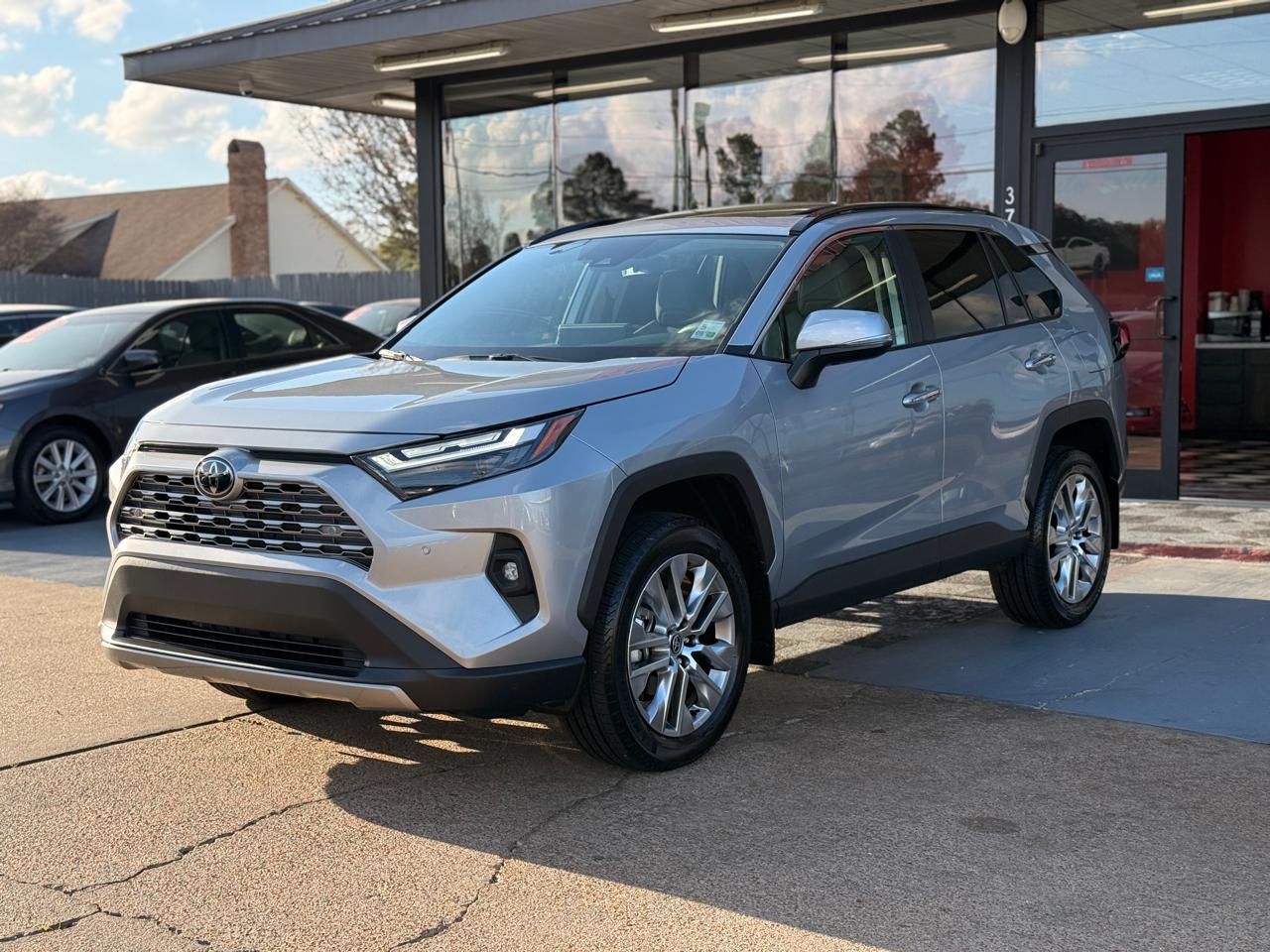 Toyota RAV4 Limited AWD 2024
