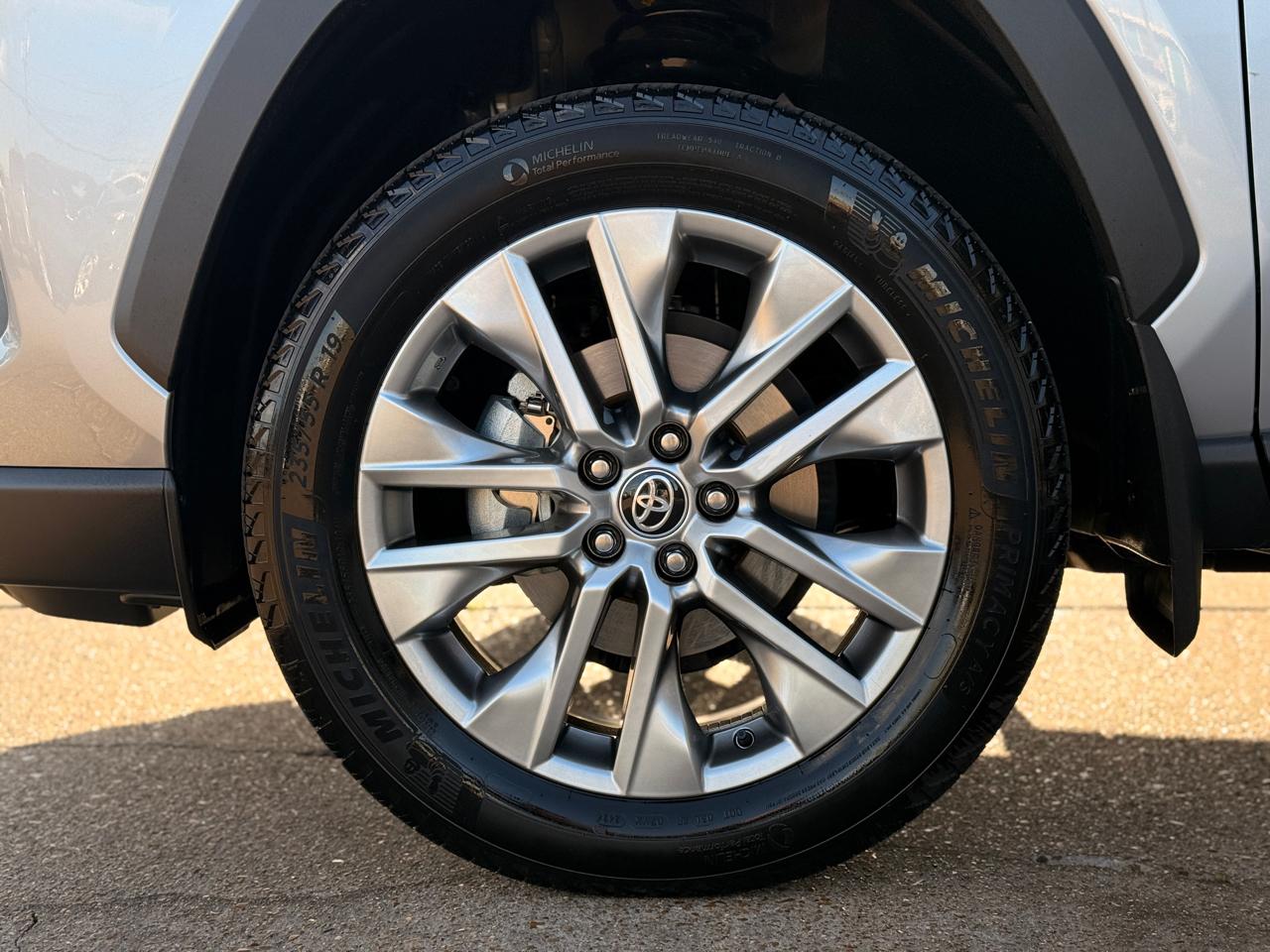 Toyota RAV4 Limited AWD 2024