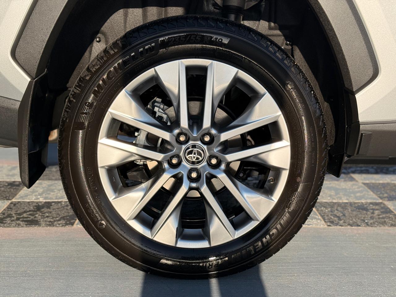 Toyota RAV4 Limited AWD 2024