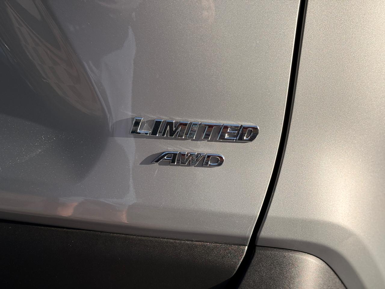 Toyota RAV4 Limited AWD 2024