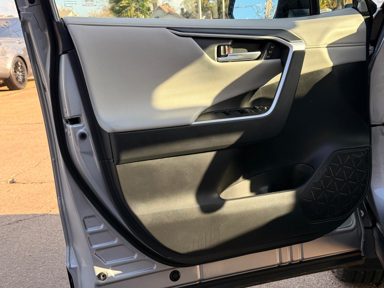 Toyota RAV4 Limited AWD 2024