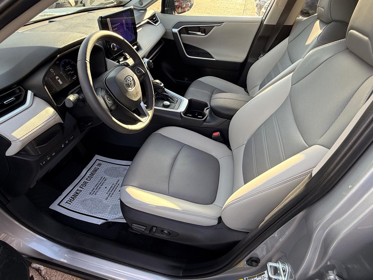 Toyota RAV4 Limited AWD 2024