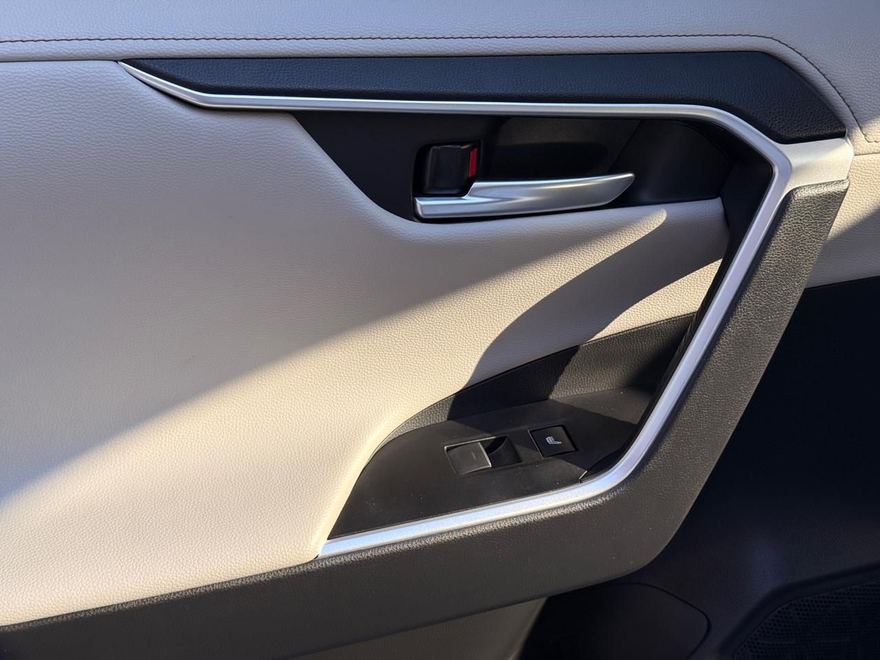 Toyota RAV4 Limited AWD 2024