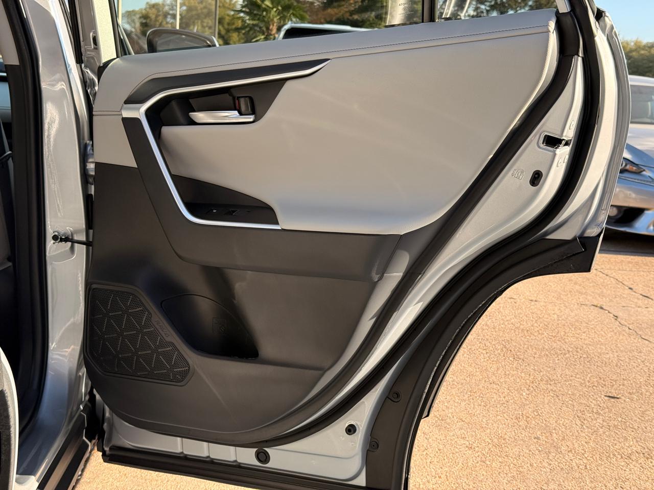 Toyota RAV4 Limited AWD 2024