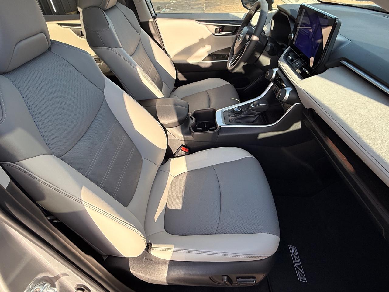 Toyota RAV4 Limited AWD 2024