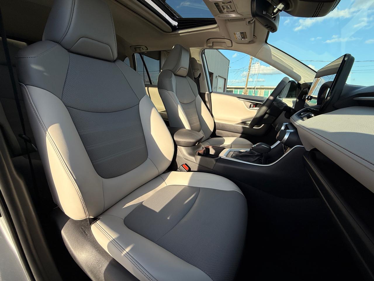 Toyota RAV4 Limited AWD 2024