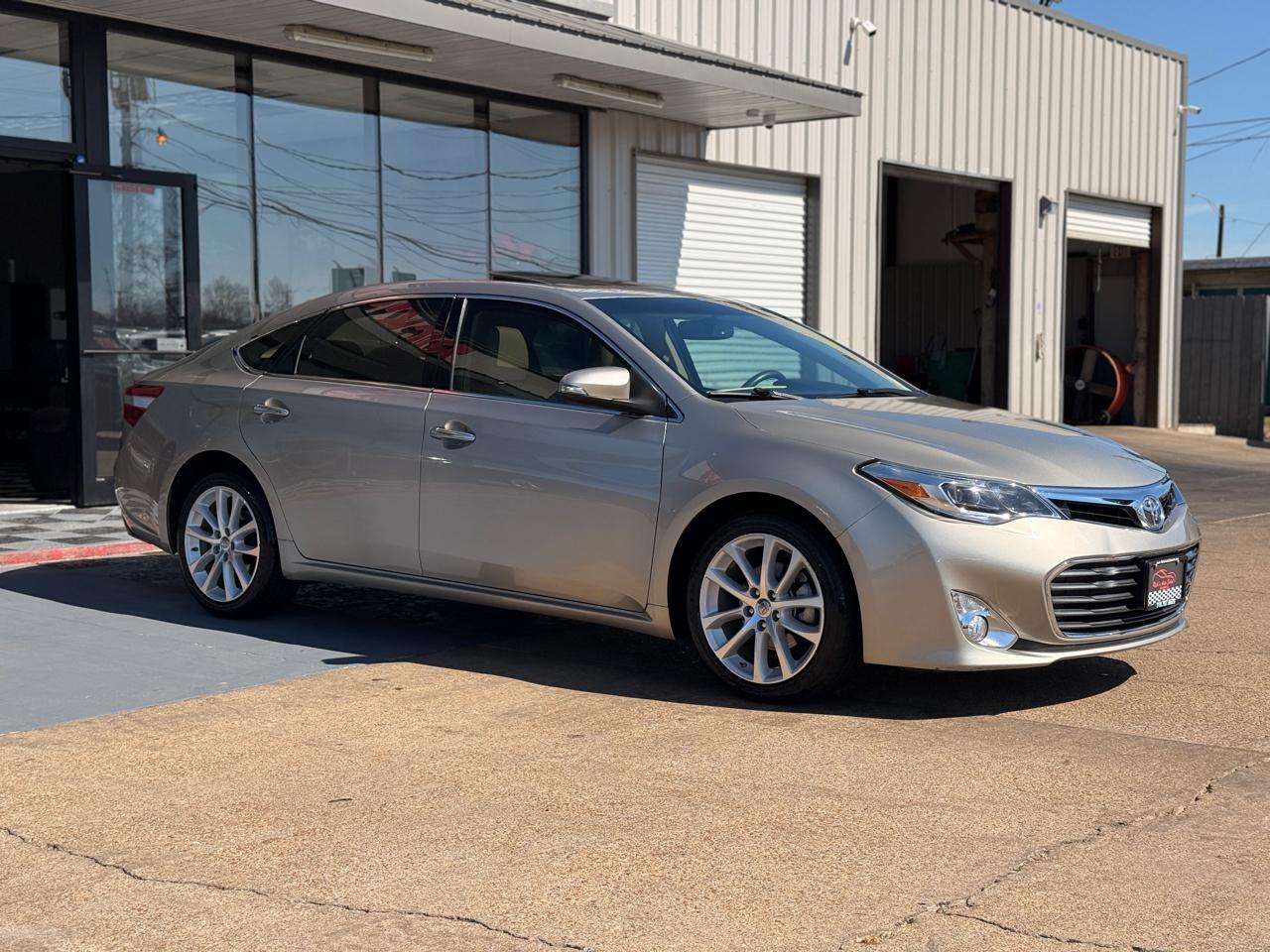 Toyota Avalon XLE 2013