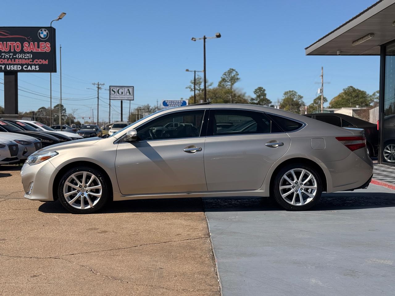Toyota Avalon XLE 2013
