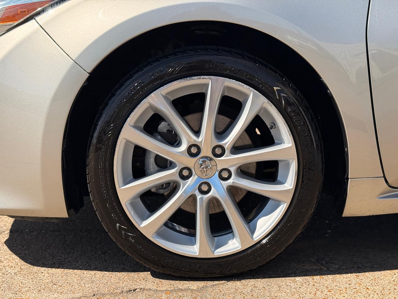 Toyota Avalon XLE 2013