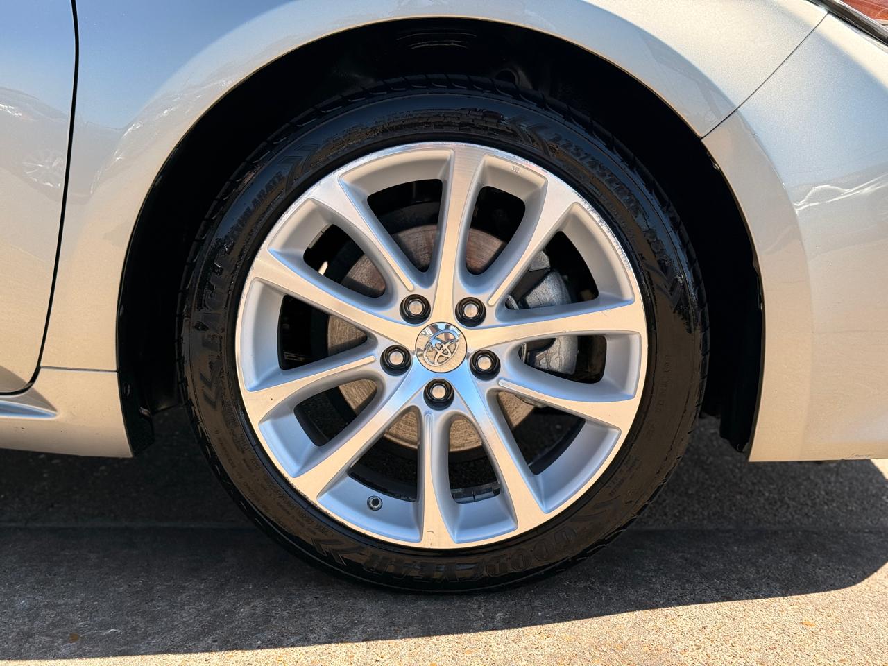 Toyota Avalon XLE 2013