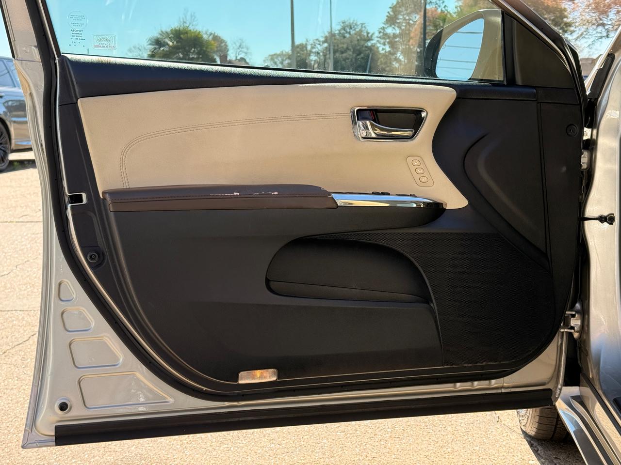 Toyota Avalon XLE 2013