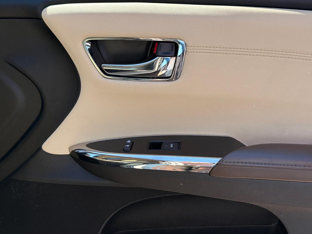 Toyota Avalon XLE 2013