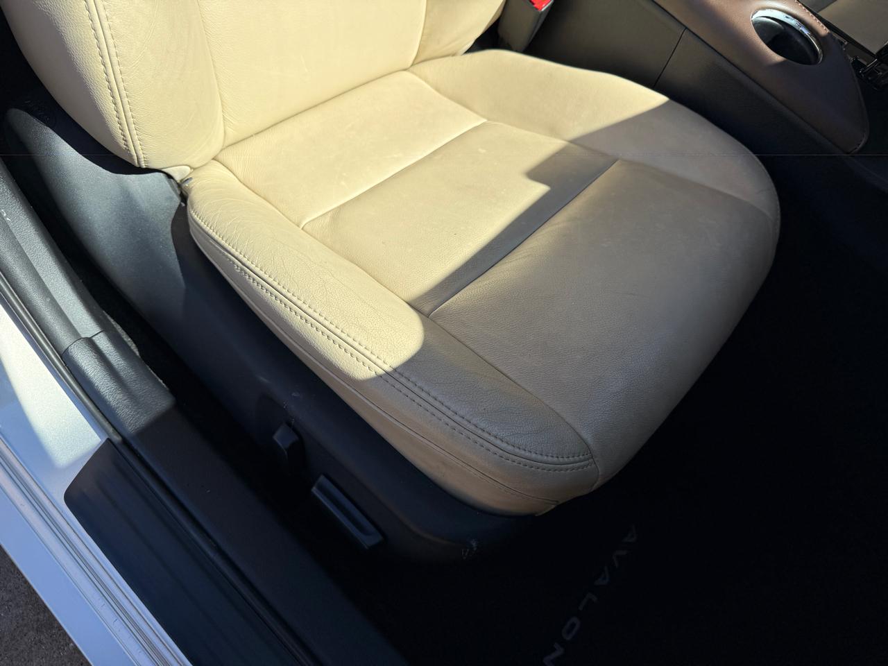 Toyota Avalon XLE 2013