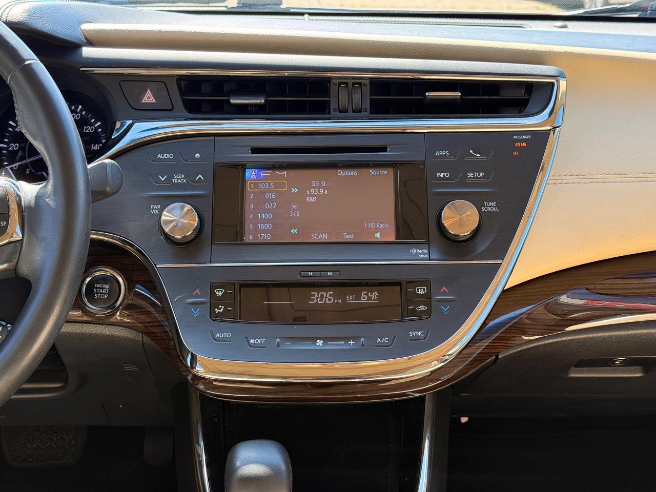 Toyota Avalon XLE 2013