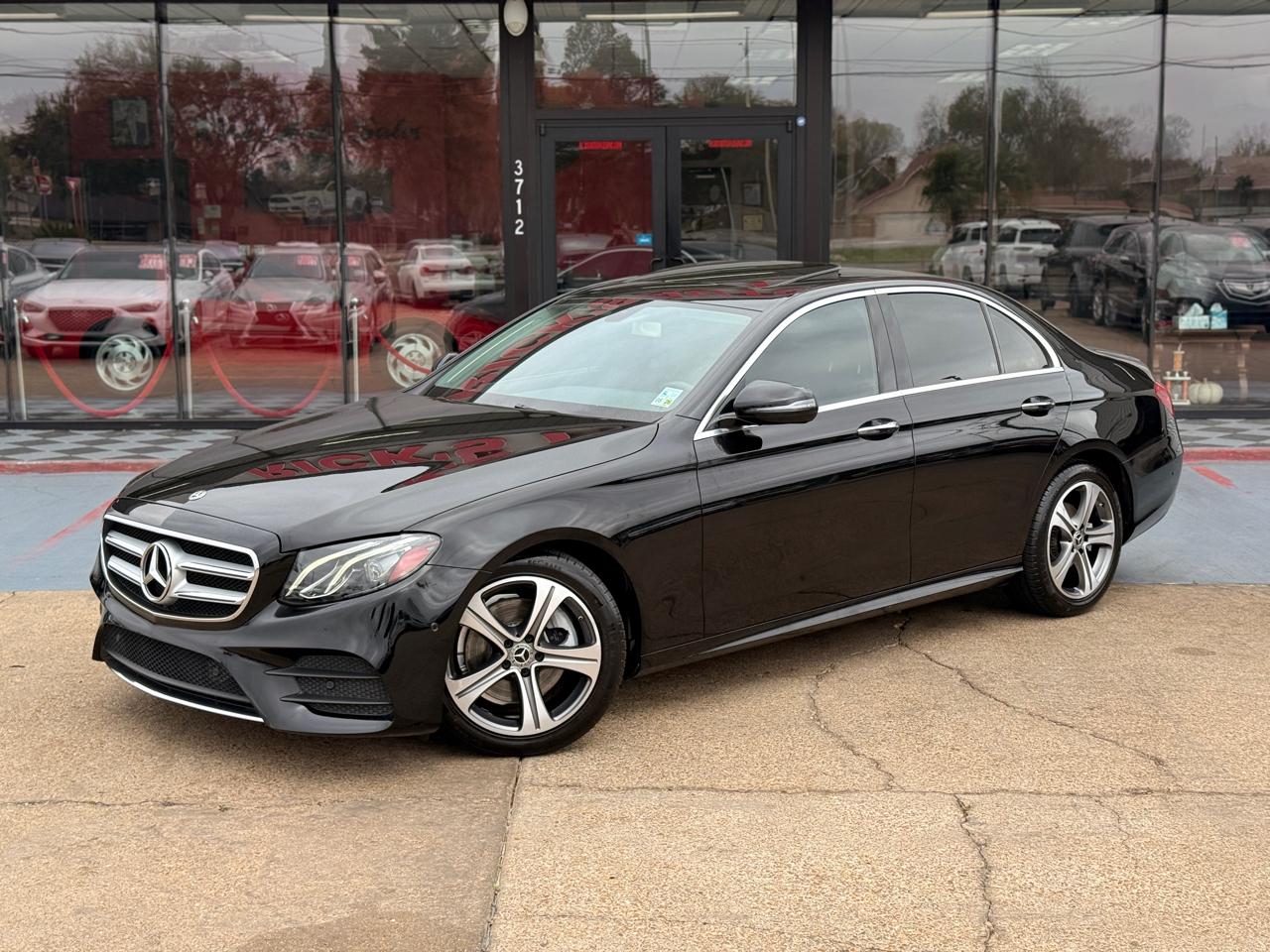 Mercedes-Benz E-Class E300 Luxury Sedan 2018