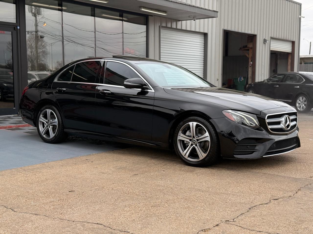 Mercedes-Benz E-Class E300 Luxury Sedan 2018