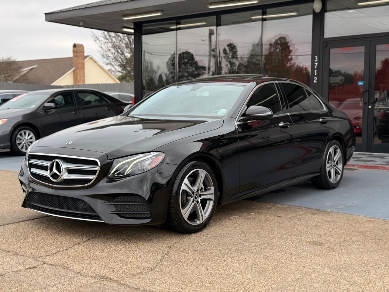 Mercedes-Benz E-Class E300 Luxury Sedan 2018