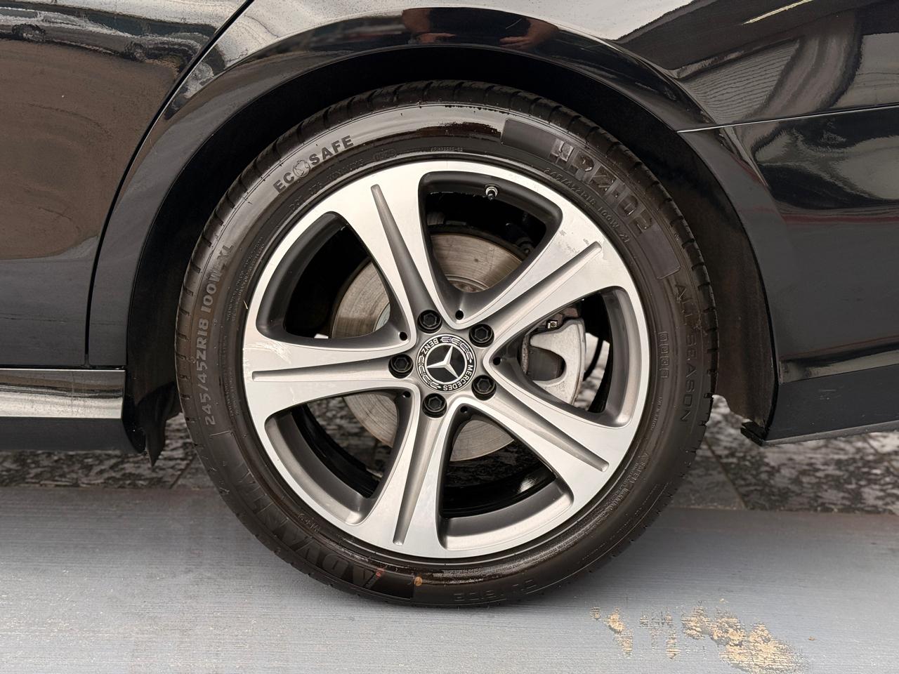 Mercedes-Benz E-Class E300 Luxury Sedan 2018