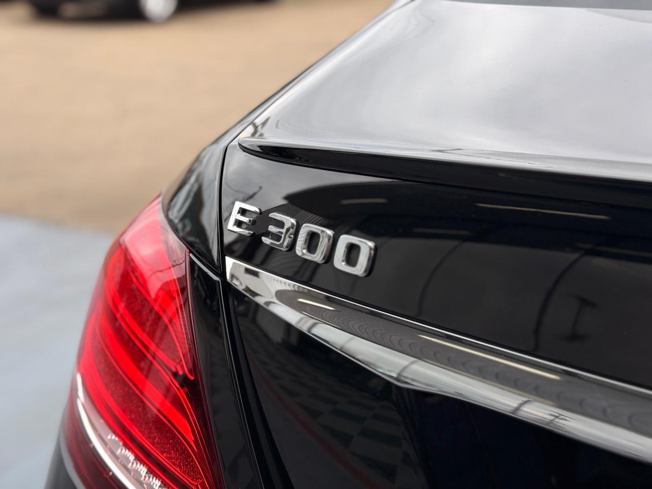 Mercedes-Benz E-Class E300 Luxury Sedan 2018