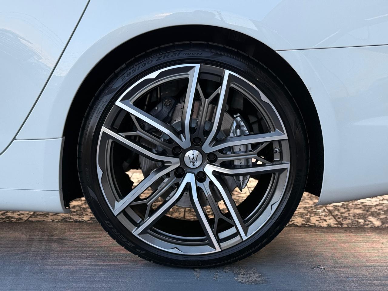 Maserati Quattroporte Modena 2022