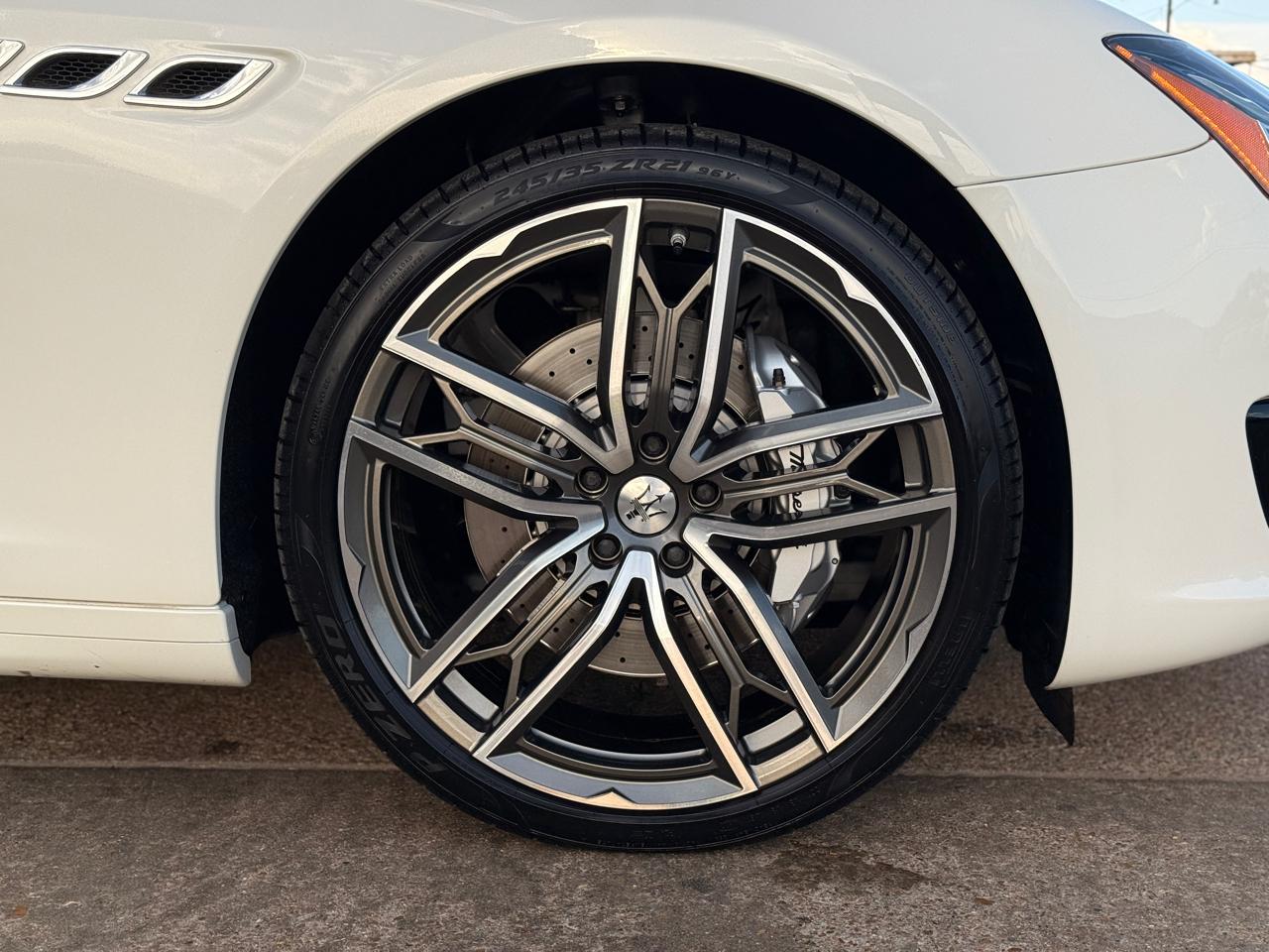 Maserati Quattroporte Modena 2022