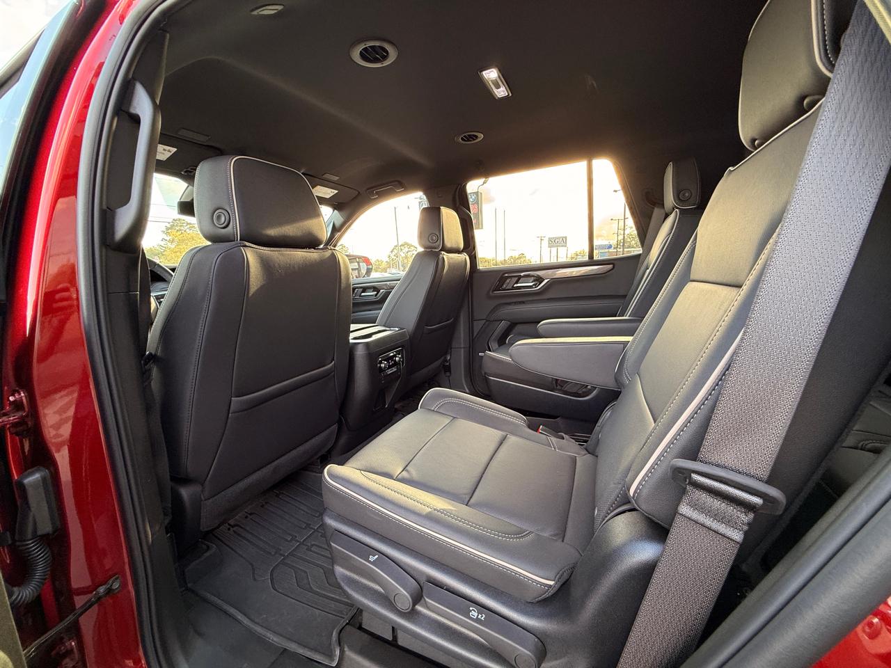 GMC Yukon Elevation 2025