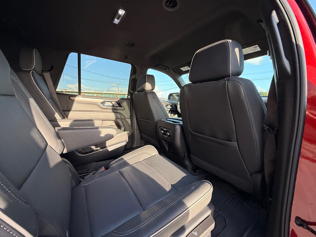 GMC Yukon Elevation 2025