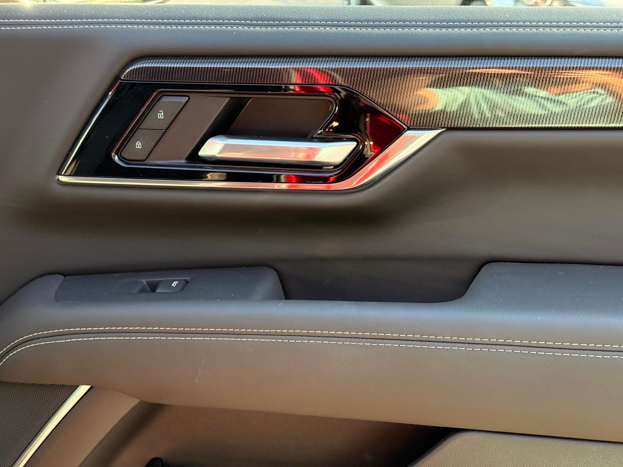 GMC Yukon Elevation 2025