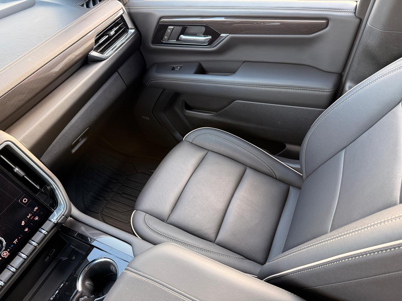 GMC Yukon Elevation 2025