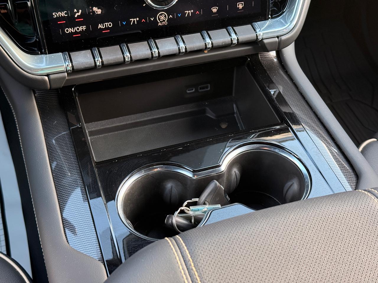 GMC Yukon Elevation 2025