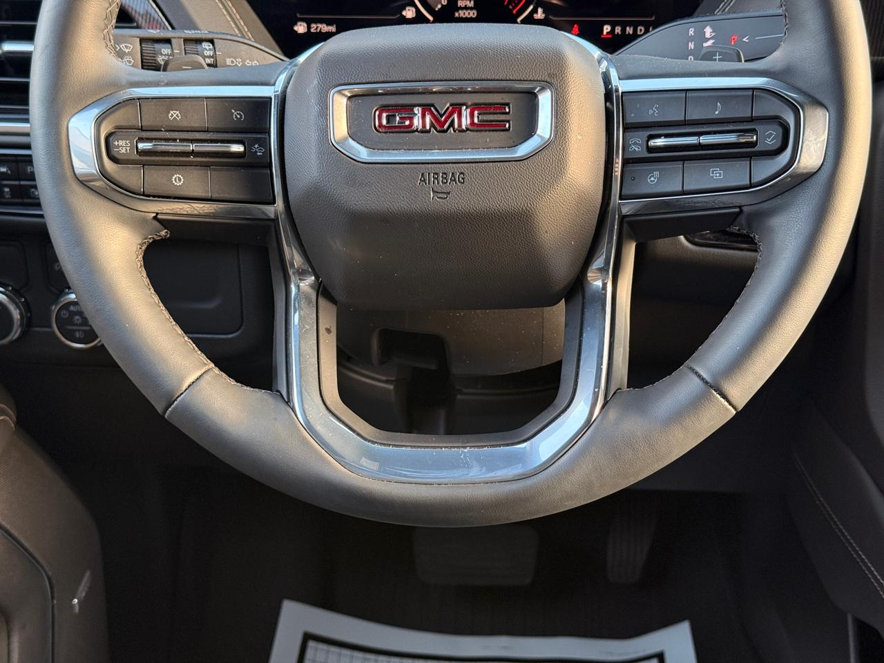 GMC Yukon Elevation 2025