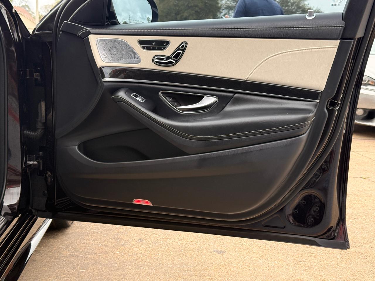 Mercedes-Benz S-Class S560 2020