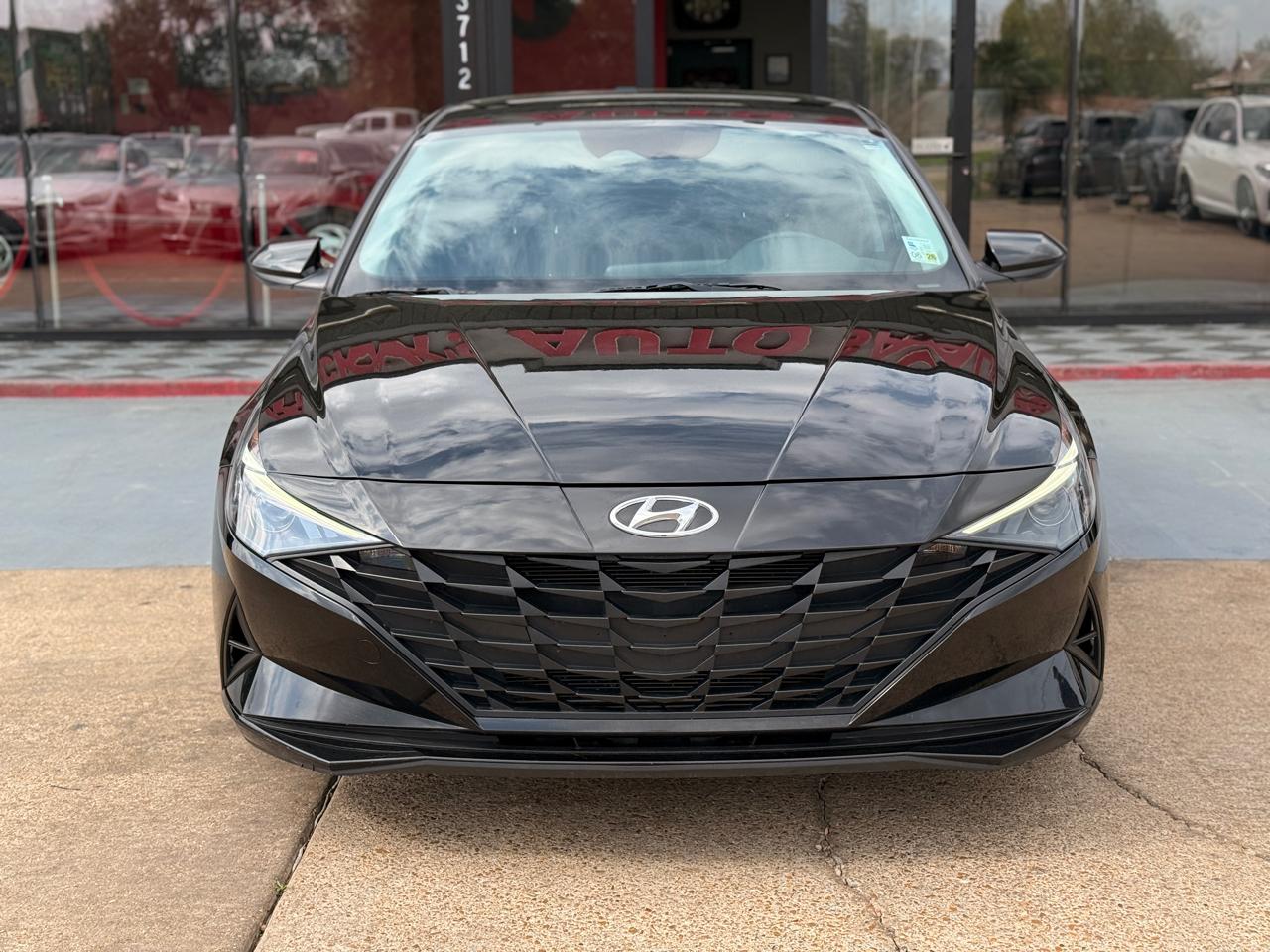 Hyundai Elantra SEL 2021