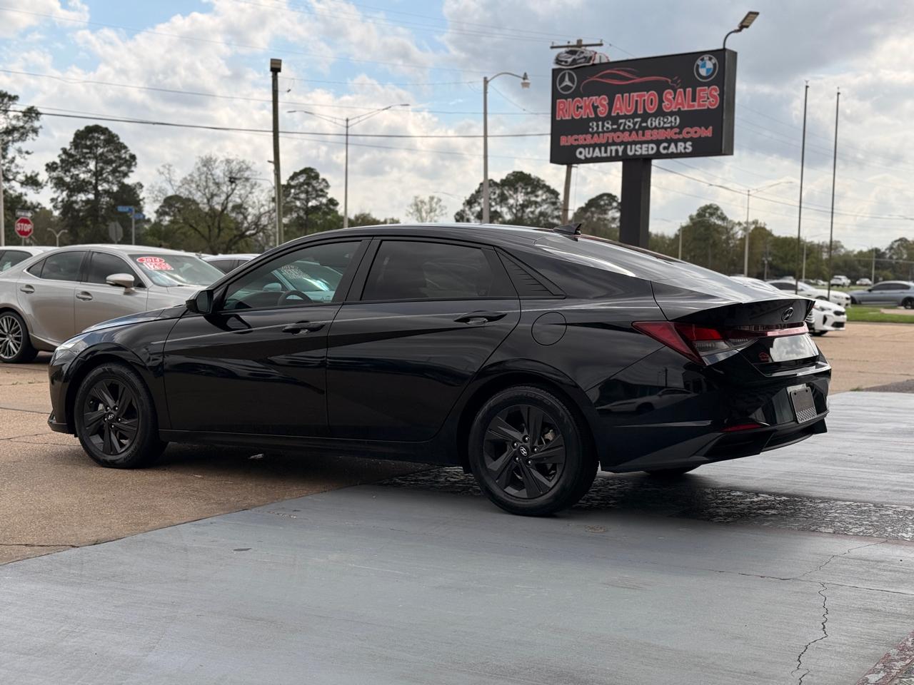 Hyundai Elantra SEL 2021