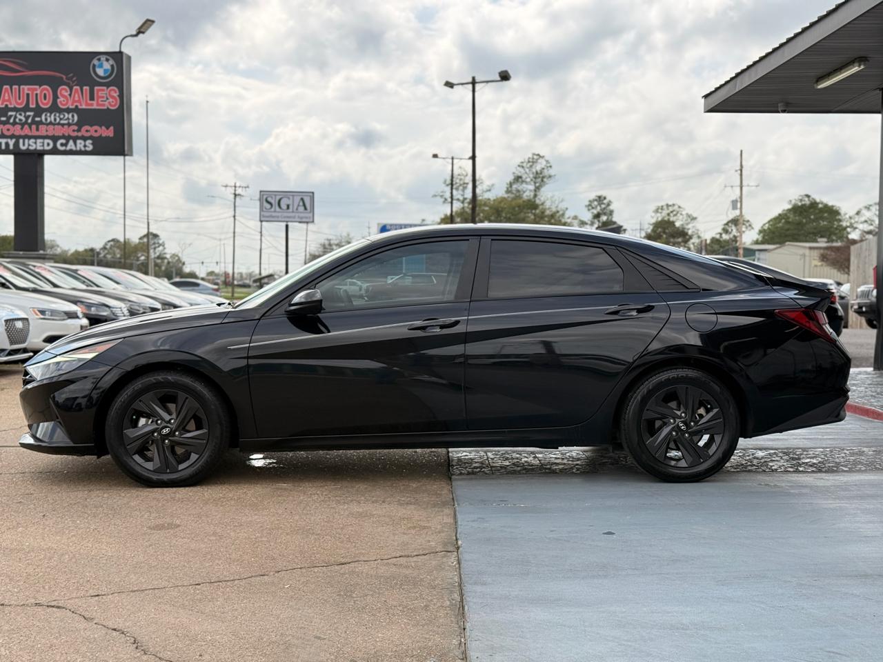 Hyundai Elantra SEL 2021