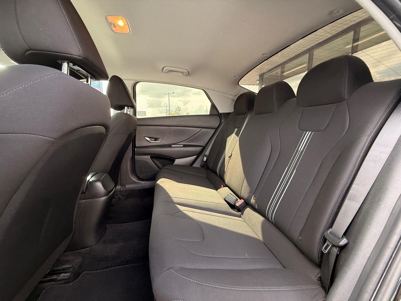 Hyundai Elantra SEL 2021