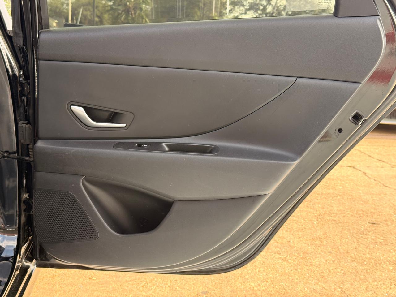 Hyundai Elantra SEL 2021