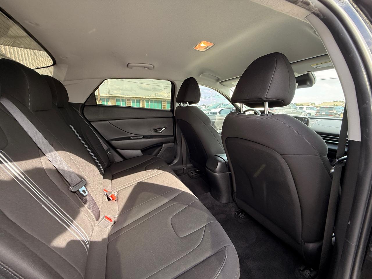 Hyundai Elantra SEL 2021