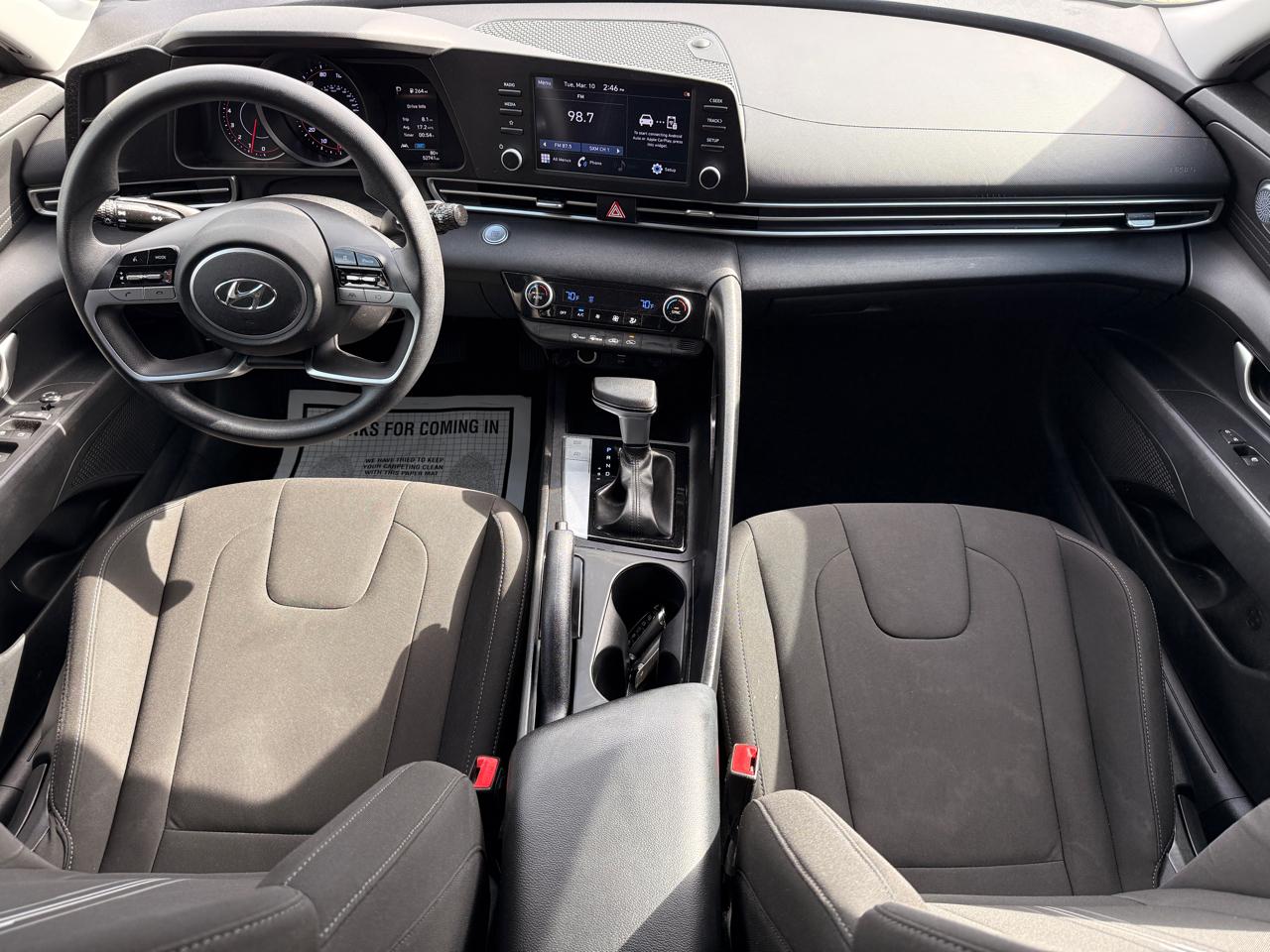 Hyundai Elantra SEL 2021